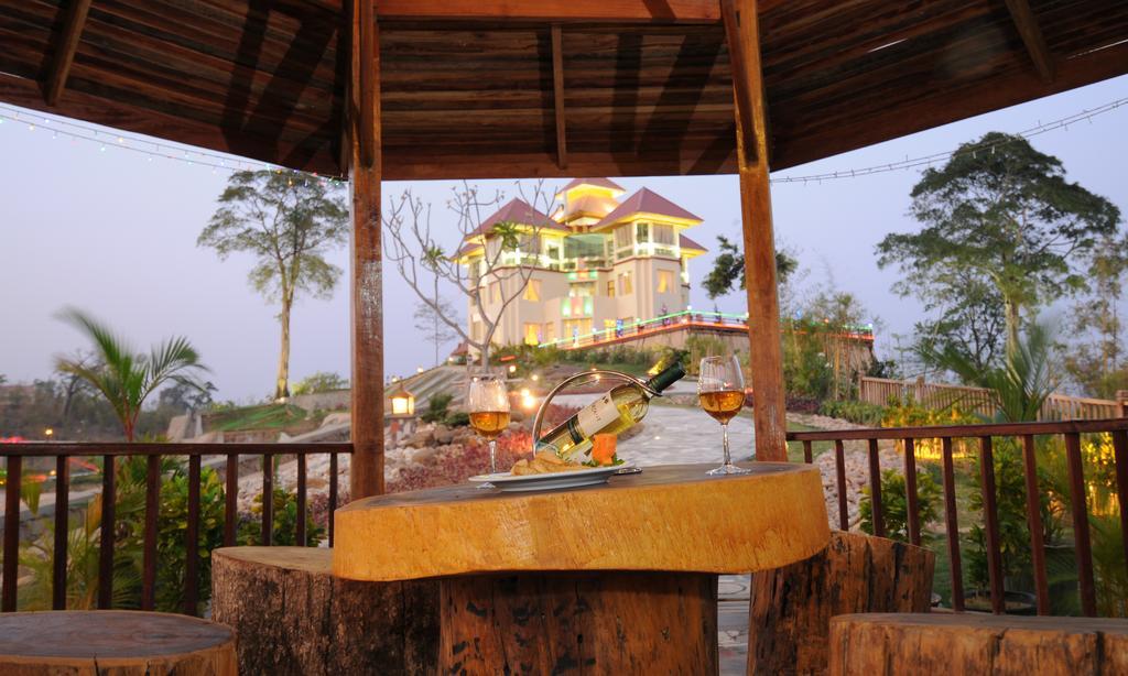 Mount Pleasant Hotel Oattara Thiri Exteriér fotografie