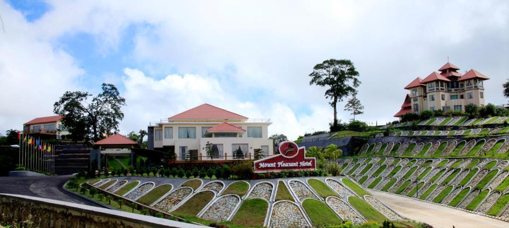 Mount Pleasant Hotel Oattara Thiri Exteriér fotografie